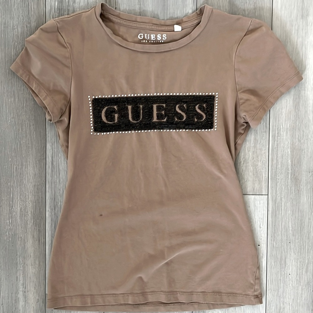 Guess Shirt. Size: XS